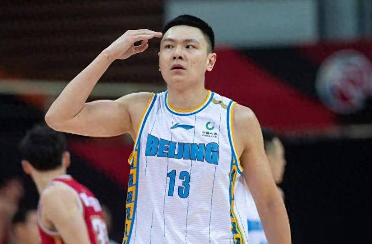 CBA最新消息！卡明斯基加入广州男篮，朱彦西成为北京首钢教练
