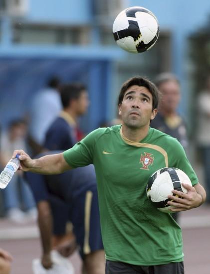 德科晒阿尔巴海报：恭喜你度过精彩职业生涯，祝未来成功