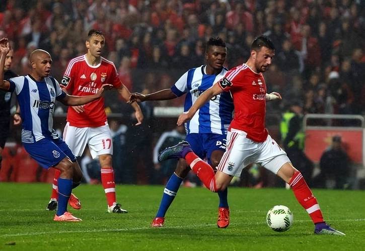 博阿斯指责本菲卡“施压”裁判，本菲卡官方回应：我们有视频证据