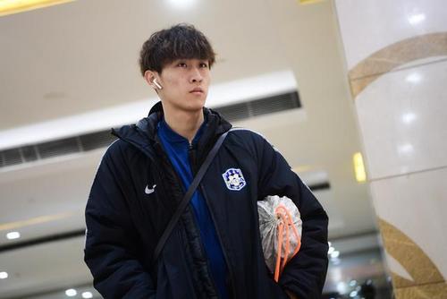 津媒:巴顿、谢维军、孙铭谦能否出战玉昆,还需进一步评估