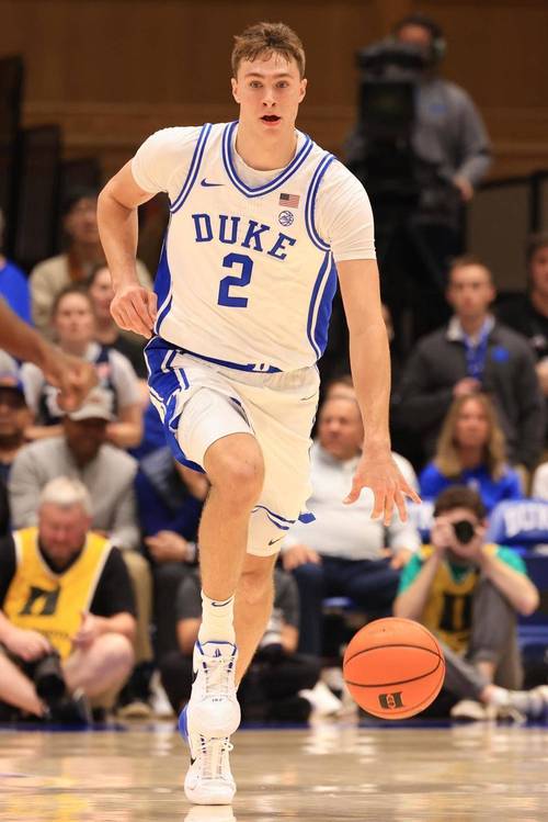 弗拉格是NBA历史第二年轻的状元秀 当选时仅比同期詹姆斯大9天