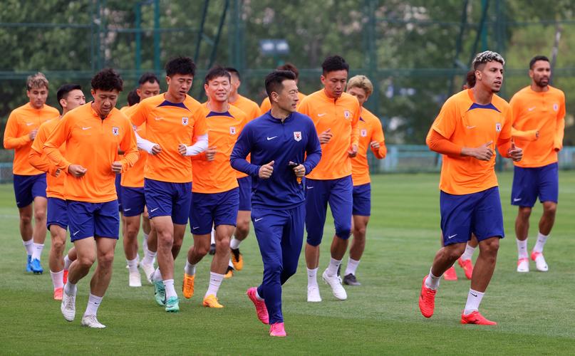 山东泰山今日阵容，加油💪💪💪 ​​​