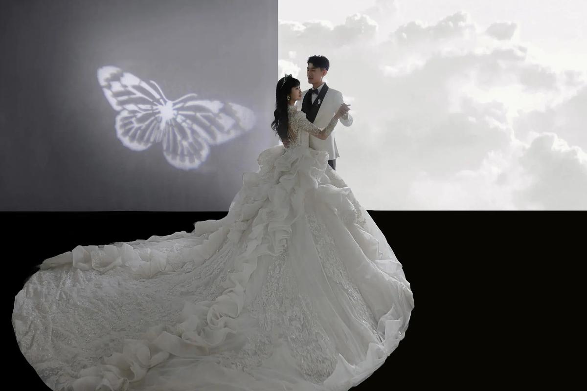 有点甜！陆文博妻子晒二人拍摄婚纱照的花絮：发个够系列