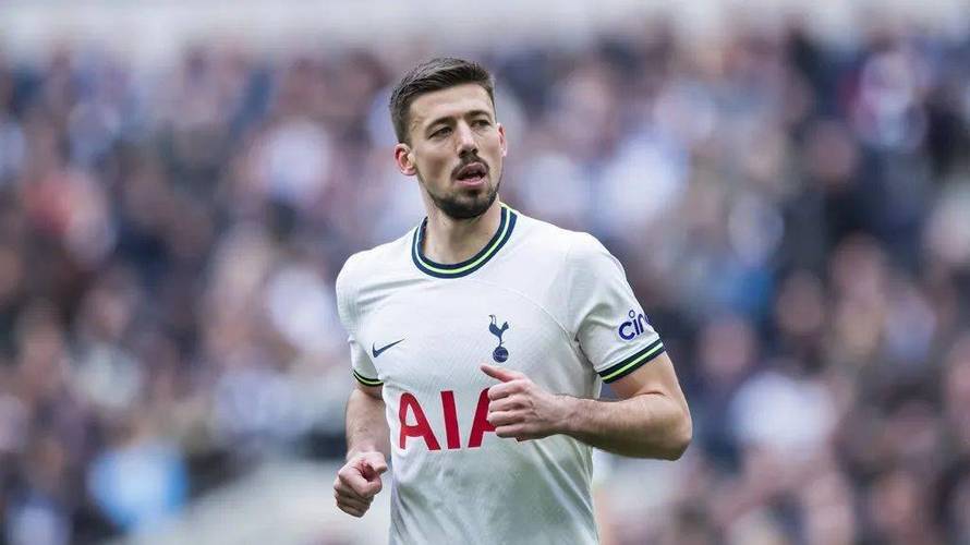 9次扑救力保球门不失，官方：维卡里奥当选热刺0-0摩纳哥全场最佳