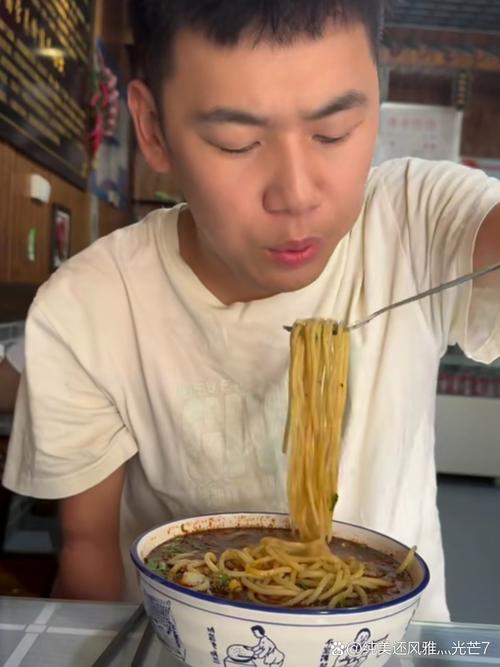 杨瀚森：在波特兰吃得已经麻木了 青岛城阳的烩面挺好吃的