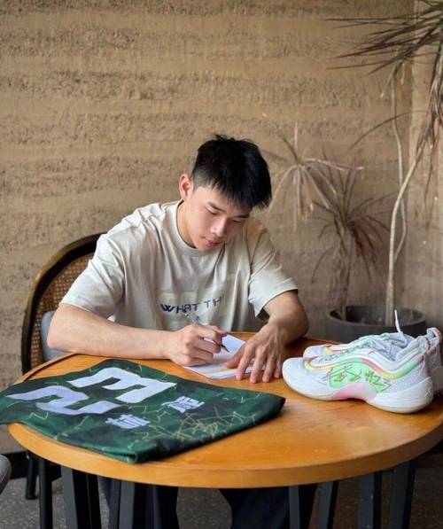 林葳:我可能在走一条没人走过的路 不能一蹴而就&要拆解目标渐进