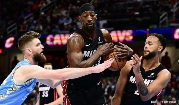 戴维恩-米切尔:我们非常团结 阿德巴约把球队凝聚在了一起