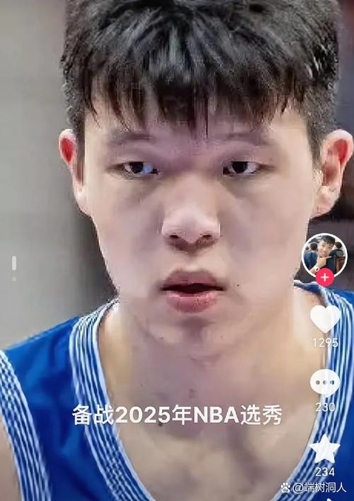 小杨吃夜宵被喷！记者：因各种鸡毛蒜皮的事被审判的运动员还少吗