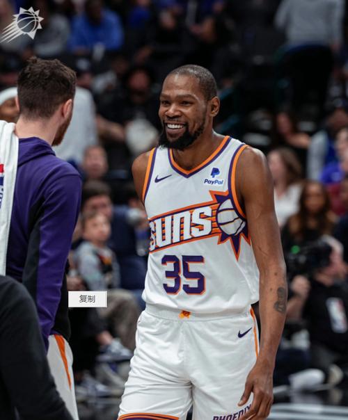 火力充足!杜兰特半场9中6拿到全队最高14分外加1板1帽