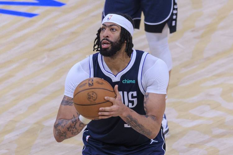 名记：预计独行侠无缘季后赛 他们防守称不上强悍&进攻很滞涩