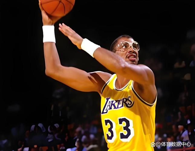 米勒谈最强攻防一体球员：贾巴尔或大梦 现役是字母&SGA&小卡