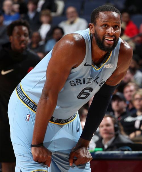 单节18分！迈尔斯-布里斯奇首节9中7砍下18分4板！