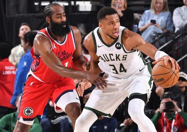 百步穿杨！普尔空位等候多时 接球三分命中轰停快船&个人已砍25分