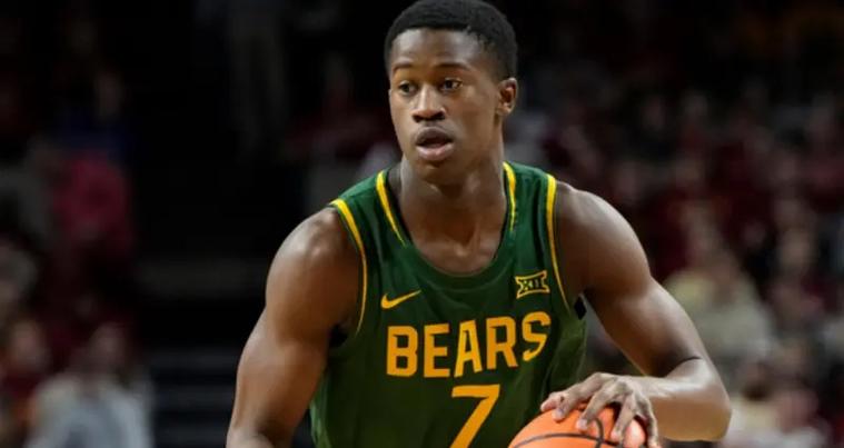 埃奇库姆至今场均20.3分5板5助1.5抢断!四项数据新秀第一!