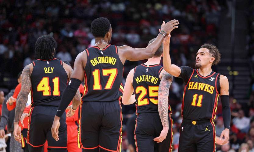 还得看你！米切尔复出砍全场最高37分带队止连败 命中8记三分！