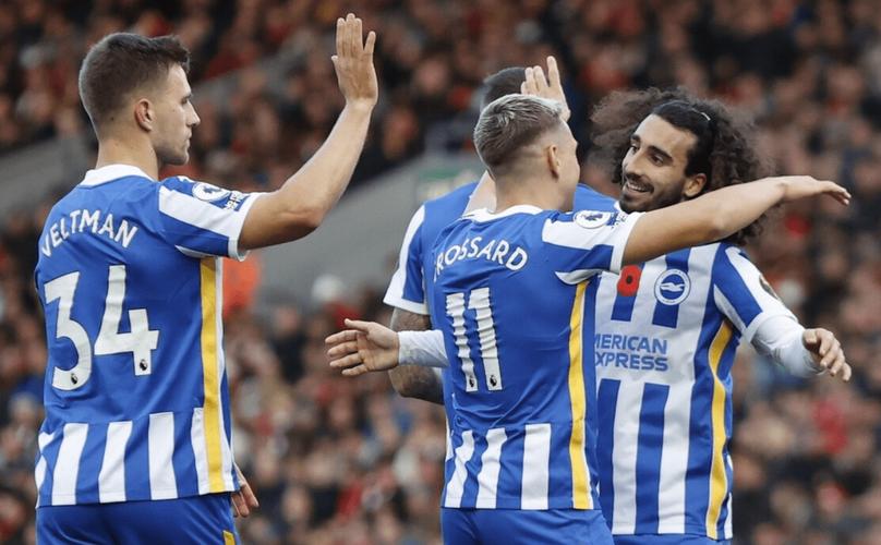 又被吹了！路易斯面对两人防守轻巧吊射入网，可惜越位在先