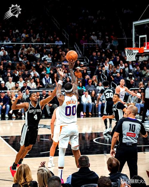 超强进攻！马刺两节轰出40+&全场139分 有7人得分上双！