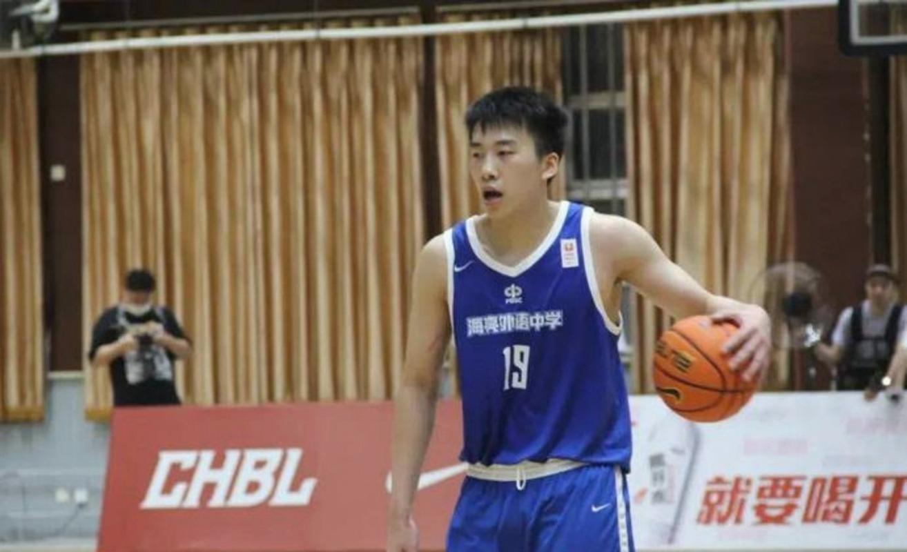 媒体人：王俊杰NCAA连续第二场拿下双位数得分 状态有回升