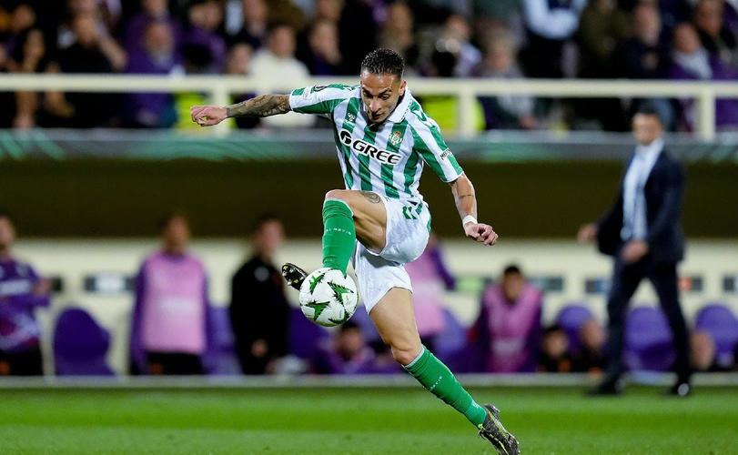 安东尼-泰勒执法超20场球队中，切尔西场均吃2.36张黄牌最多