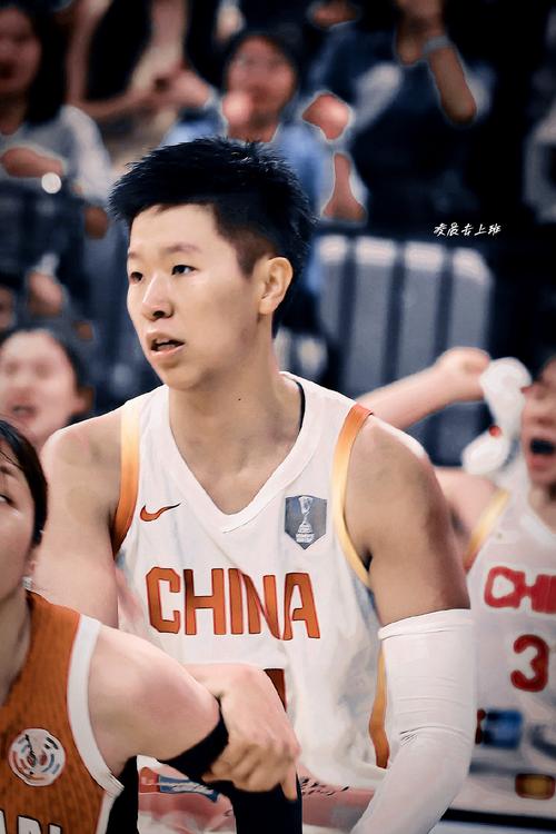 黄思静：拿完冠军戒指 要关注当下 这个赛季还是非常的难