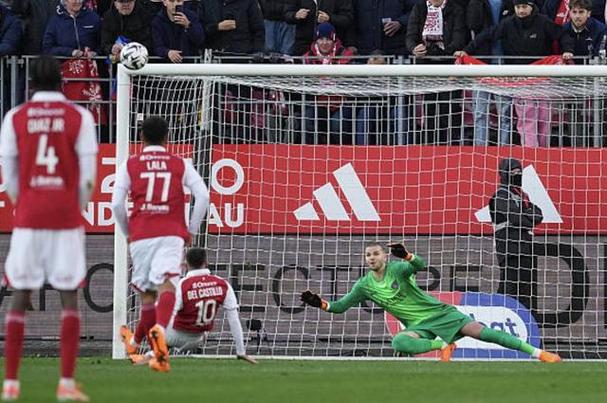 队报：舍瓦利耶伤势不严重，预计可以参加下轮对阵雷恩的法甲联赛