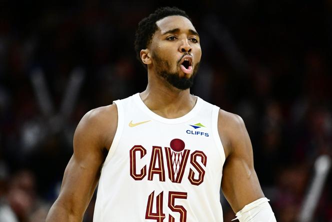 不在状态！米切尔半场7中2拿到5分3板4助 有3失误&正负值-6